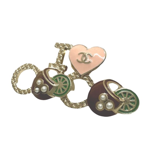 Chanel Coco Mark Gold Metal brooch - Picture 1 of 8